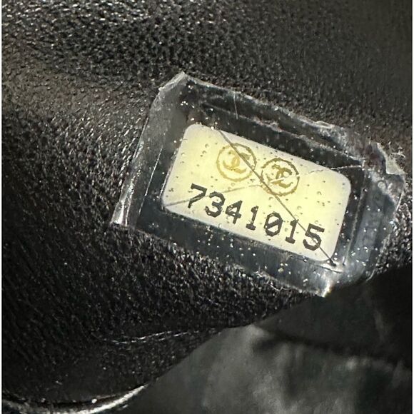 💯Authentic Chanel Cream & Black Patent Leather & Knit Quilted Bowler Bag🍀 - Picture 12 of 17